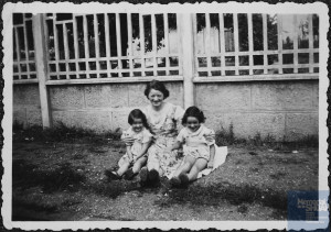 Nanette Grycman est née le 17/08/1933. Après la déportation de ses parents, elle devient pensionnaire du centre La Varenne, une maison d'enfants de l'Union Générale des Israélites de France. Nanette est raflée dans la semaine du 22/07/1944 au 25/07/1944 sur décision d'Aloïs Brunner, commandant du camp de Drancy, en représailles à des actions résistantes. Elle est déportée par le dernier convoi quittant Drancy pour Auschwitz-Birkenau, puis assassinée à l'âge de 10 ans, tout comme sa soeur Louisette.